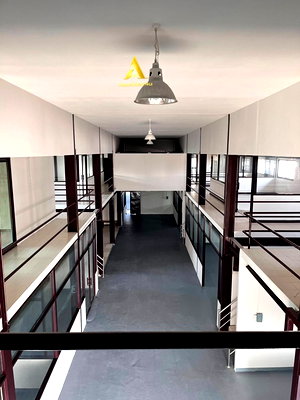 เช่าโรงงาน นิคมบางปู(เหนือ) : ให้เช่าโกดังมีออฟฟิศ 2 ชั้น ที่ดิน 200 ตร.ว. พื้นที่ใช้สอย 1,150 ตร.ม. พื้นที่สีเหลือง ตลาดเพชรอารี แพรกษาใหม่คลองเก้า