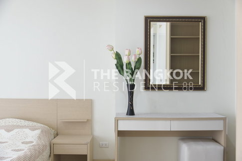 RHYTHM Ratchada Room available, ready to move in near MRT Ratchadaphisek Station
