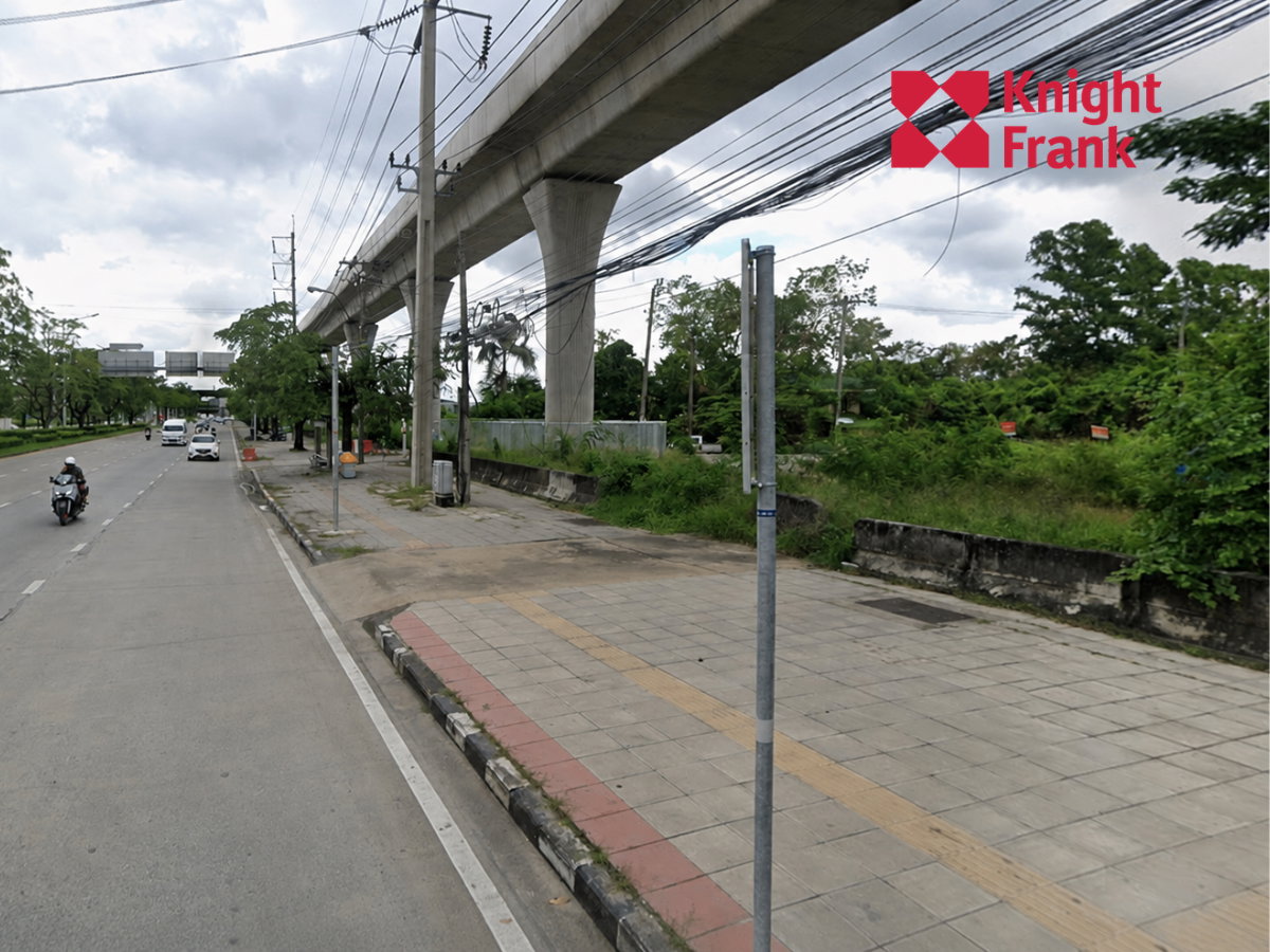 รูป ขายที่ดินติดถนนรามคำแหง ใกล้ MRT สถานีร่มเกล้า - รูปที่ 2/5
