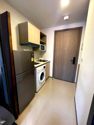 Condos for rent : Condo for rent at The Muve Bangna, only 8,500 THB/month. Near the Yellow Line MRT, Sri Eiam Station.