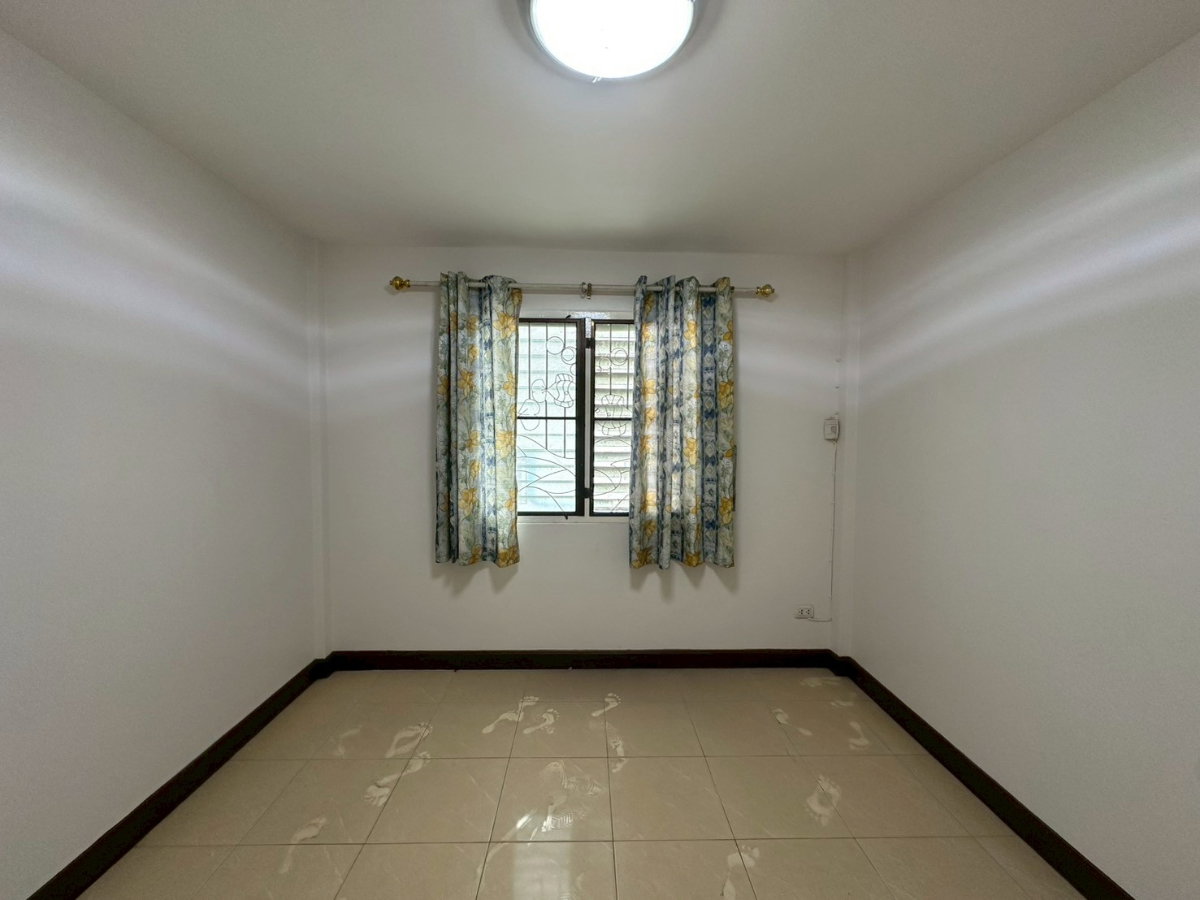 รูป ขายบ้านทาวน์โฮม 3 ชั้น 21 ตร.ว. บางพลี สมุทรปราการ ใกล้สนามบินสุวรรณภูมิ - รูปที่ 11/22