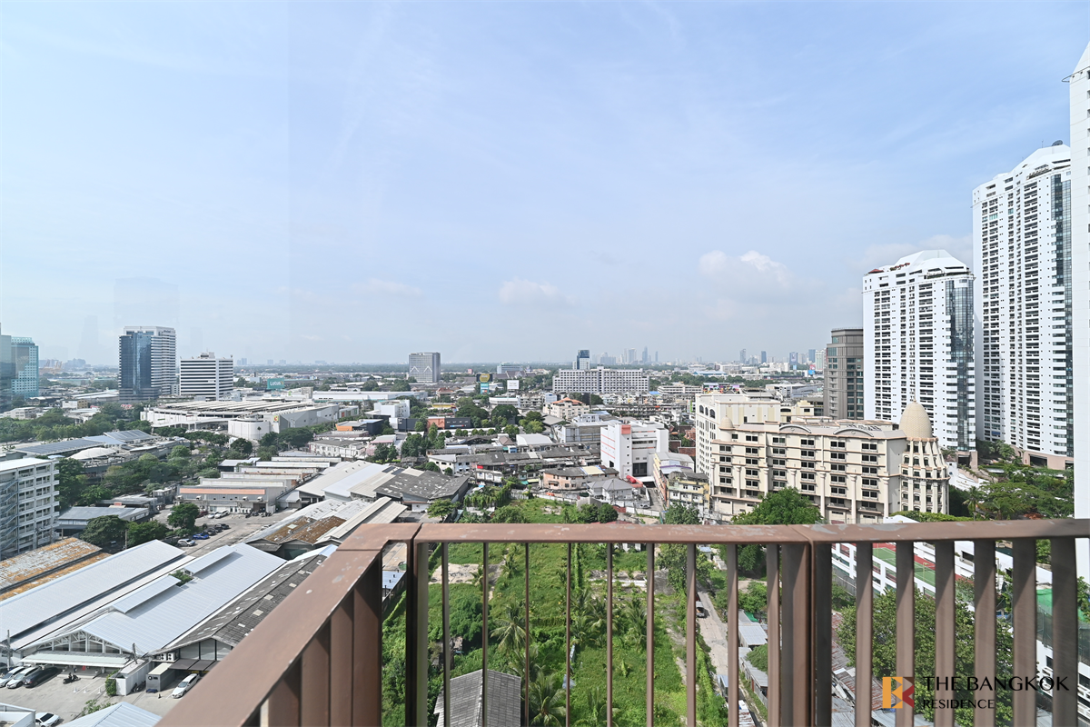 รูป ดิ เอ็มโพริโอ เพลส  จองด่วนก่อนใคร - รูปที่ 9/10