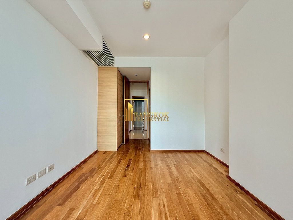 รูป The Empire Place - Enormous 3 Bed Luxury Penthouse in Sathorn CBD Area - BR9031CD - รูปที่ 30/51