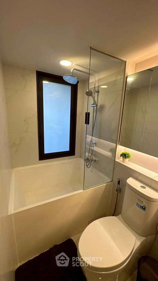 รูป คอนโด 2-ห้องนอน ที่ วาลเด้น อโศก ใกล้ MRT สุขุมวิท (ID 2799598) - รูปที่ 37/48