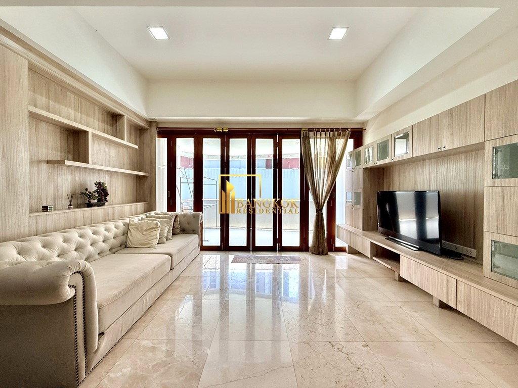 รูป Premier Condo | Modernized 2 Bed Property in Phrom Phong - BR61339CD - รูปที่ 1/32