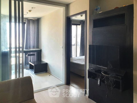 1-BR Condo at Rhythm Sukhumvit 44/1 near BTS Phra Khanong (ID 2744714)