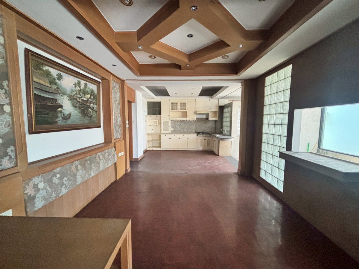 รูป บ้านให้เช่าทำธุรกิจย่านทองหล่อ ** NO CO-AGENT ** - รูปที่ 2/7
