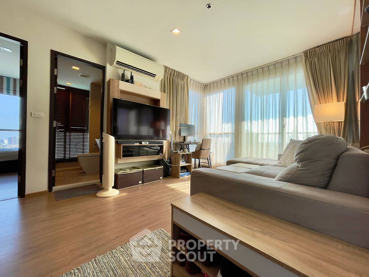 รูป คอนโด 2-ห้องนอน ที่ ริธึ่ม สาทร ใกล้ BTS สะพานตากสิน (ID 2897105) - รูปที่ 1/18