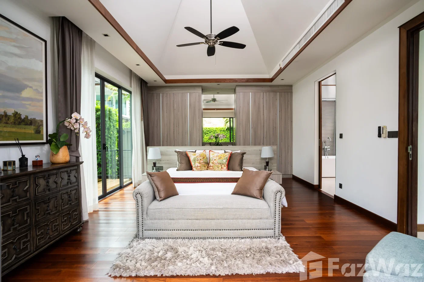 picture Exquisite Lake House Villa – Exceptional Views & Value 5365517 - 2/33