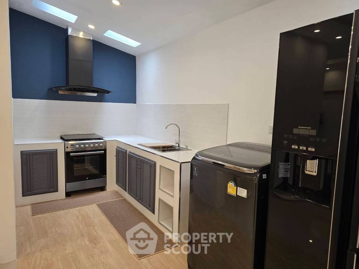 รูป ทาวน์เฮ้าส์ 3-ห้องนอน ใน คันนายาว (ID 2885218) - รูปที่ 5/19