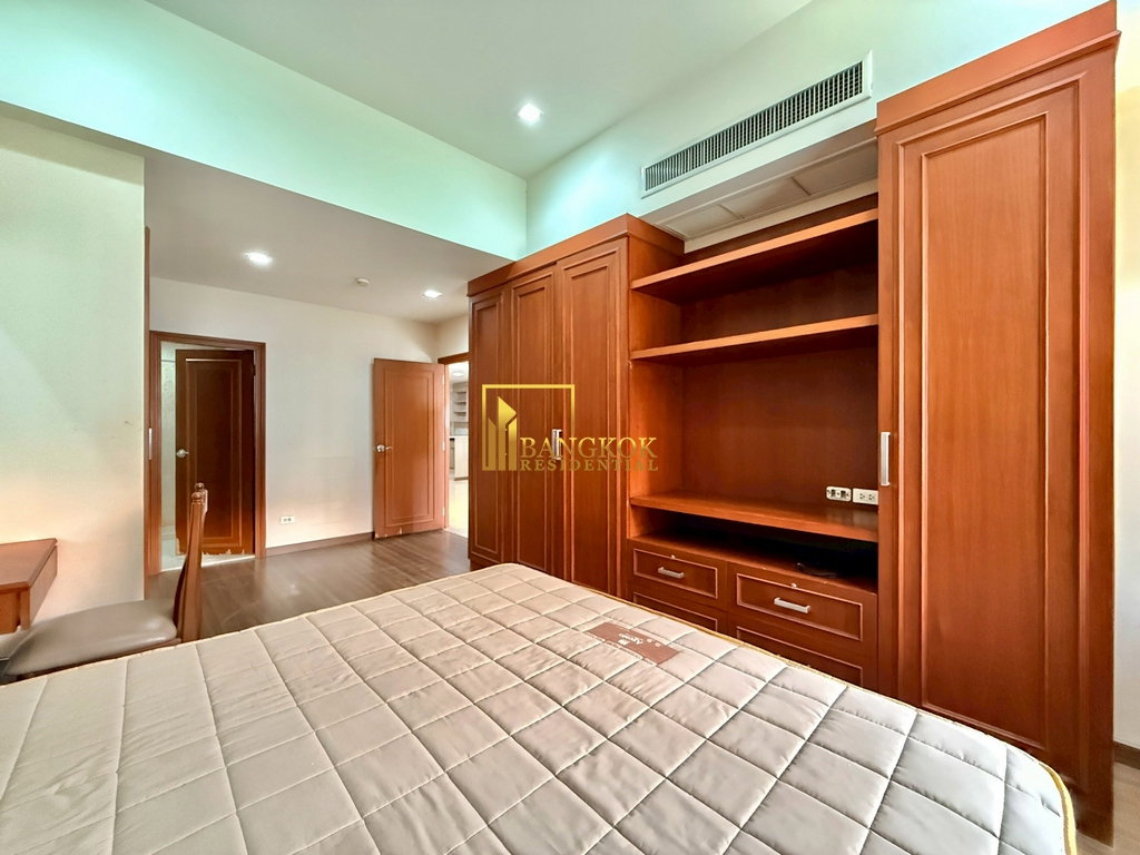 รูป Premier Condo | Modernized 2 Bed Property in Phrom Phong - BR61339CD - รูปที่ 13/32