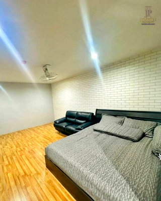 Condos for sale Lat Phrao Wang Hin Road : Urgent sale : Regent Home12 Ladprao