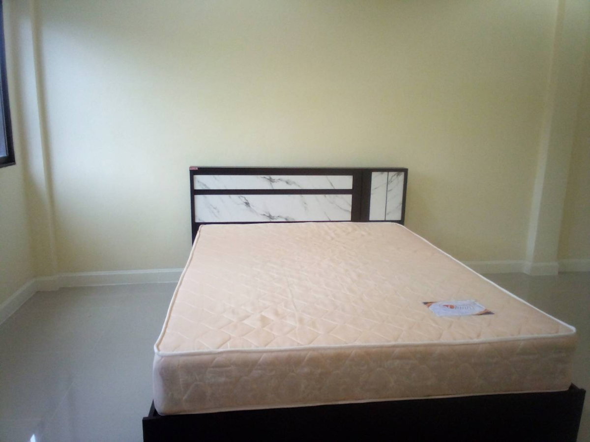 รูป ให้เช่าทาวน์เฮาส์ 2 ชั้น ซอยสายไหม 22 Tel.0999983897 - รูปที่ 24/28