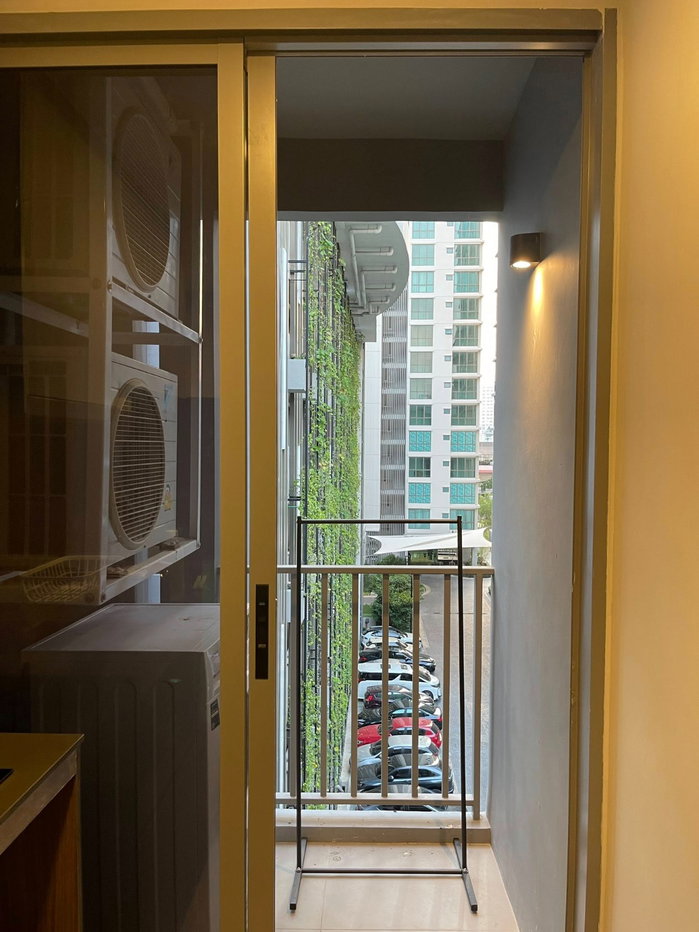 picture R256/Private Corner Unit for Rent: Quintara Phume Sukhumvit 39 - 10/17
