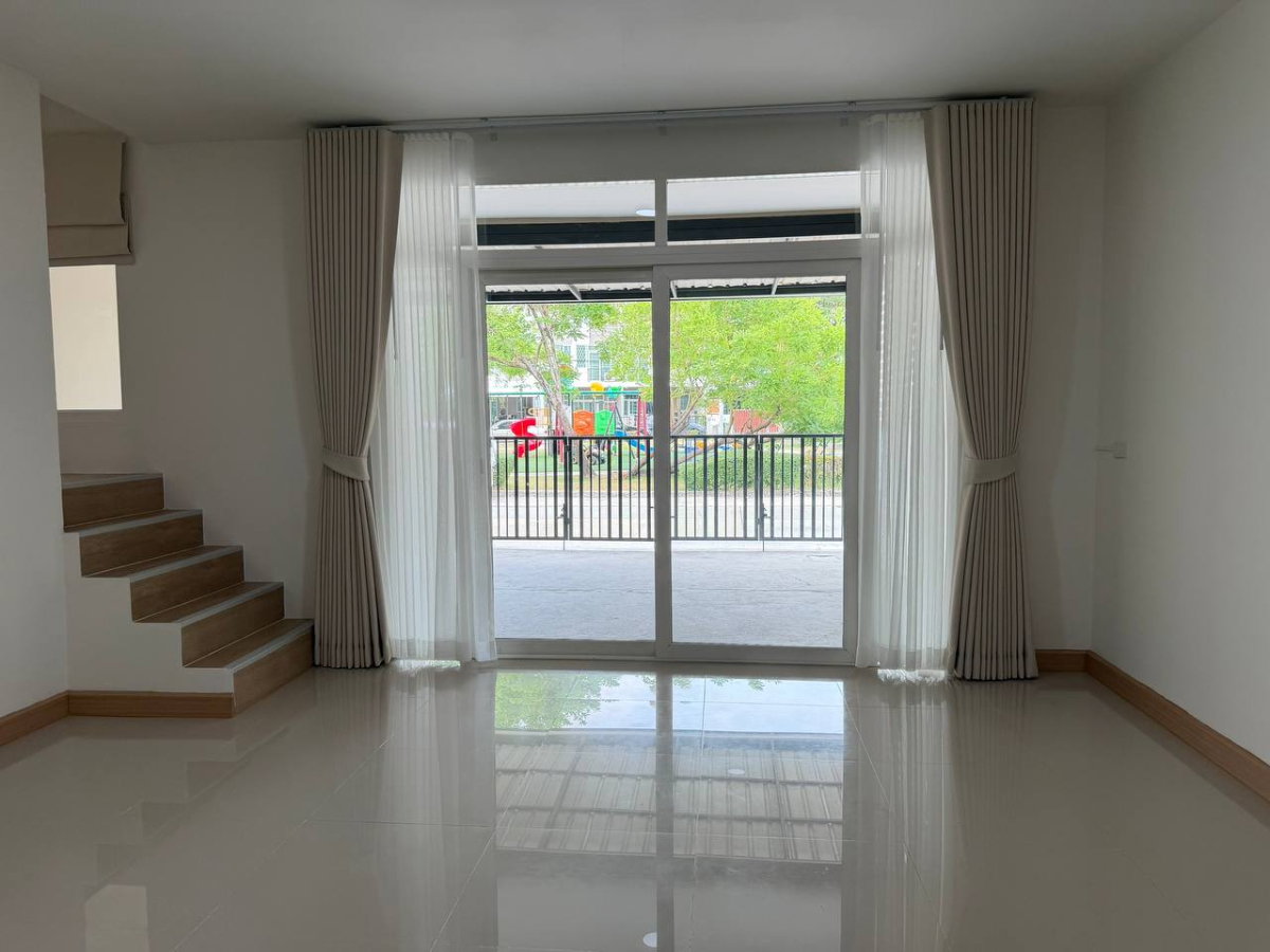 รูป ขาย Casa City Bangna คาซ่า ซิตี้ บางนา วิวสวนและสนามเด็กเล่น หน้าบ้านไม่ชนใคร - รูปที่ 5/18