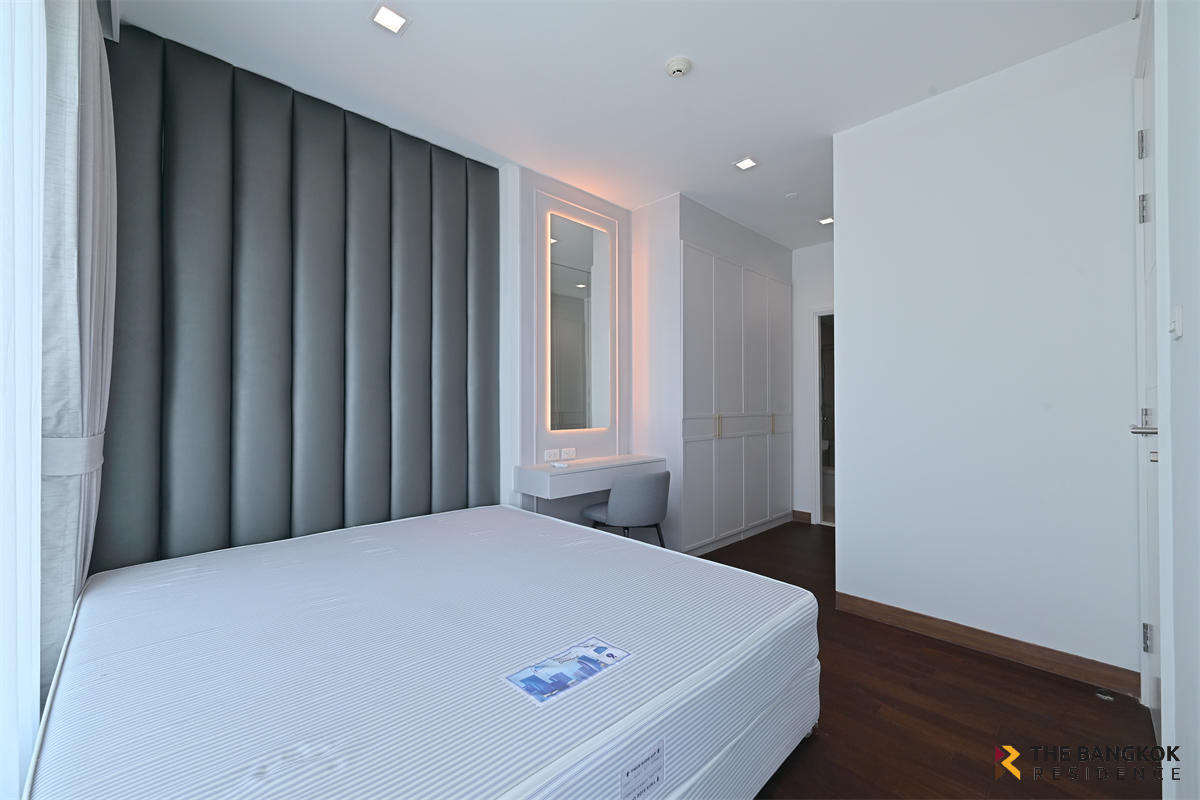 picture Ivy Thonglor Room available, great price - 2/10