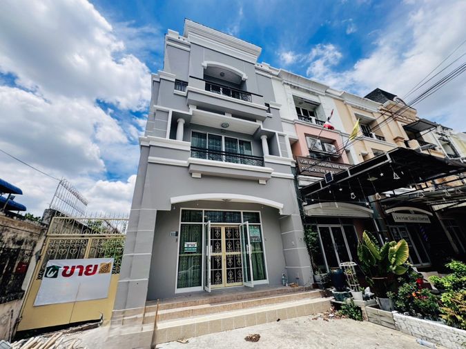 4-bed townhouse for sale, 224 sqm, 41 sq wah, Prinyaluck Wongwaen - Sathorn