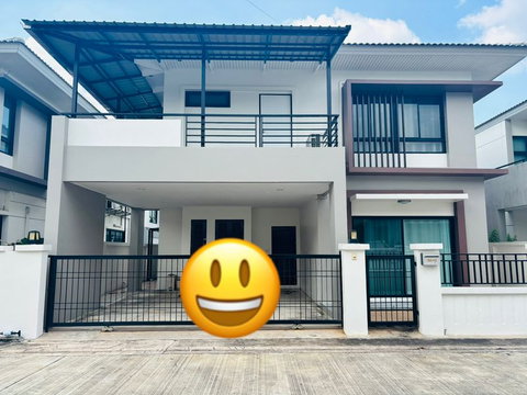 Single house for rent in The Complete Village, Sriracha, Chonburi. move in Ready