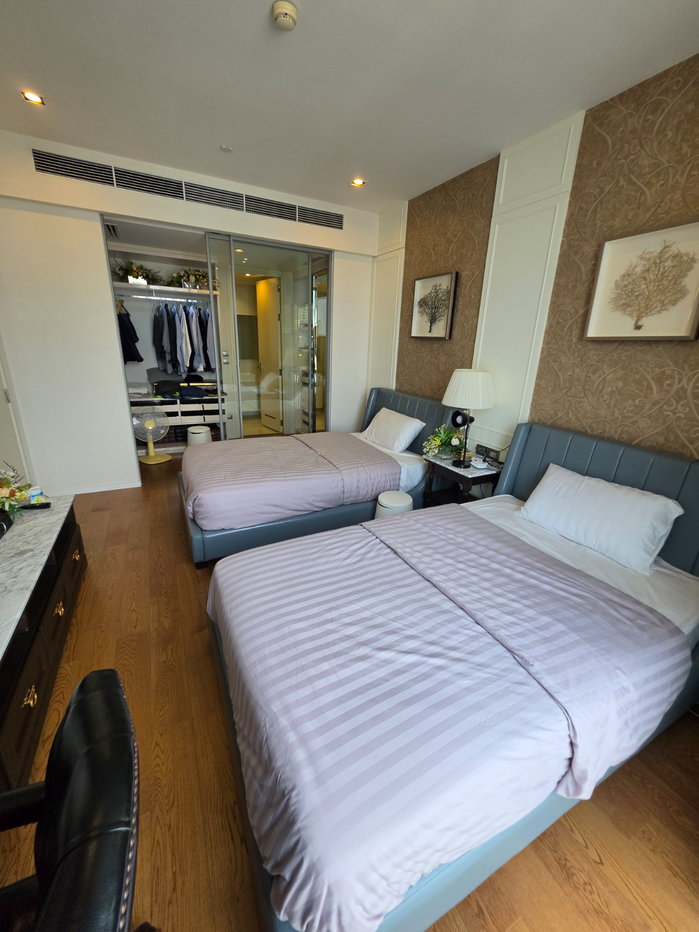 รูป Luxury Condo Sathorn — ห้องใหญ่ ชั้นสูง พร้อมลิฟต์ส่วนตัว ราคาดีมาก 13.5 ล้าน - รูปที่ 3/13