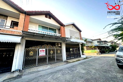 ทาวน์โฮม ม.ศรีนครินทรวิโรฒ วิทยาเขตประสานมิตร : ขายทาวน์เฮาส์ 2 ชั้น สุทธิสาร - รัชดาภิเษก  ซอยอินทามระ 41 หมู่บ้านอยู่เจริญ รีโนเวทใหม่ ใกล้ MRT สุทธิสาร