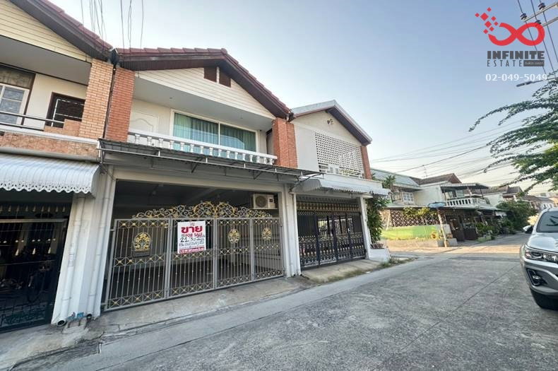 รูป ขายทาวน์เฮาส์ 2 ชั้น สุทธิสาร - รัชดาภิเษก  ซอยอินทามระ 41 หมู่บ้านอยู่เจริญ รีโนเวทใหม่ ใกล้ MRT สุทธิสาร - รูปที่ 1/12