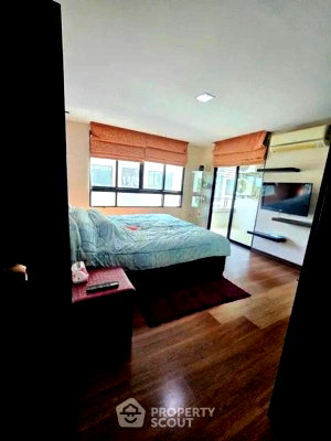 Condos for sale : 2-BR Condo For Sale At J.W. City Ratchada 32, Chan Kasem (ID 2902692)