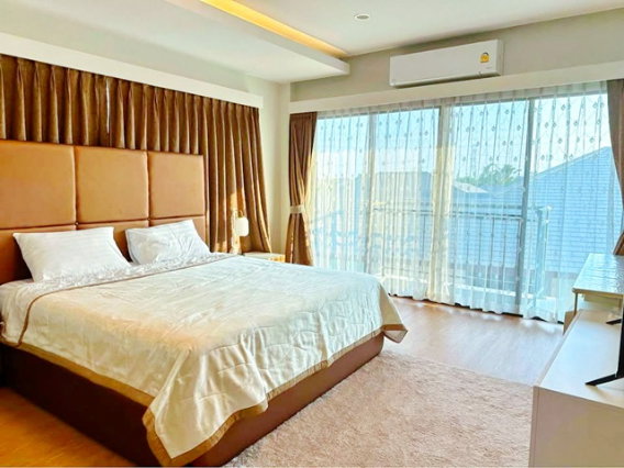 รูป 4ปีมีครั้ง สนามกอล์ฟ กรุงเทพกรีฑา 800ม. คฤหาสน์ 3ชั้น Pool Villa เฟอร์ครบ 6นอน 6 น้ำ ม.นานาชาติแสตมฟอร์ด 250ม. 200ตร.วา. 650ตร.ม. พระราม 9 - รูปที่ 2/8