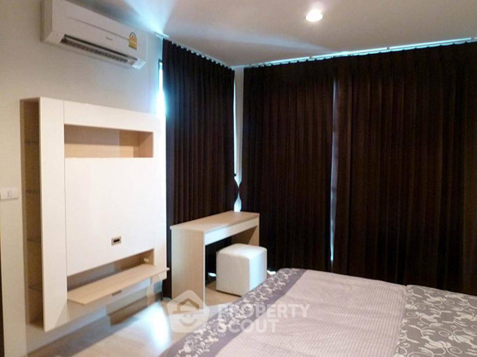 picture 1-BR Condo Rhythm Ratchada, 21st-Floor, 100m to MRT Ratchadaphisek (ID 510345) - 3/7