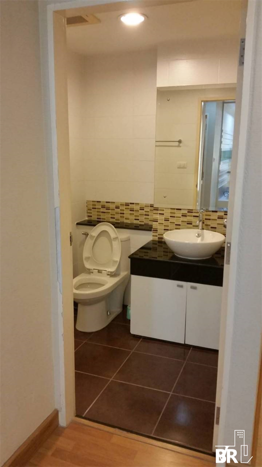 picture Fits All Lifestyles The Aree Condominium near BTS Ari - 10/10