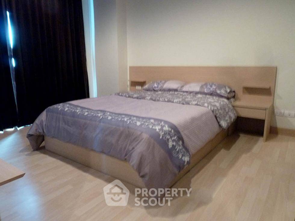picture 1-BR Condo Rhythm Ratchada, 21st-Floor, 100m to MRT Ratchadaphisek (ID 510345) - 2/7
