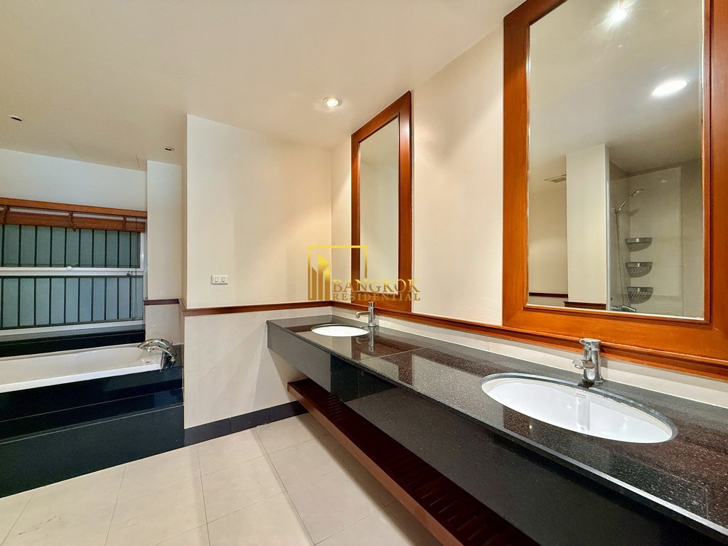 รูป Beautiful 3 Bedroom Pet Friendly Apartment For Rent in Sathorn - BR0601AP - รูปที่ 17/40
