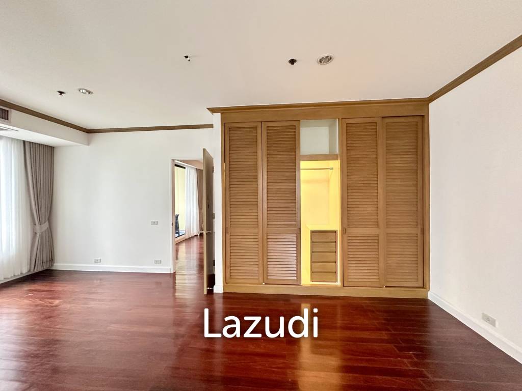 picture 2 bed 2 bath riverfront Condo 118 sqm at Baan Chao Praya for rent - 8/15