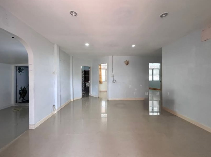 รูป ขายบ้านเดี่ยว 52 ตร.ว. ซ.นวมินทร์ 81 เพียง 3.8 ล้าน! ทะลุได้ 4 ซอยหลัก - รูปที่ 4/17