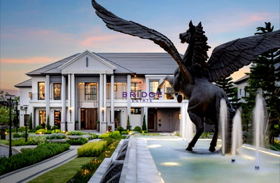 Houses for rent Taling Chan : Ultra Luxury Mansion for Rent | Grand Bangkok Boulevard Pinklao-Kanchana (641 sqm.) 5BR 6BA - Ultimate Privacy [400,000 THB]