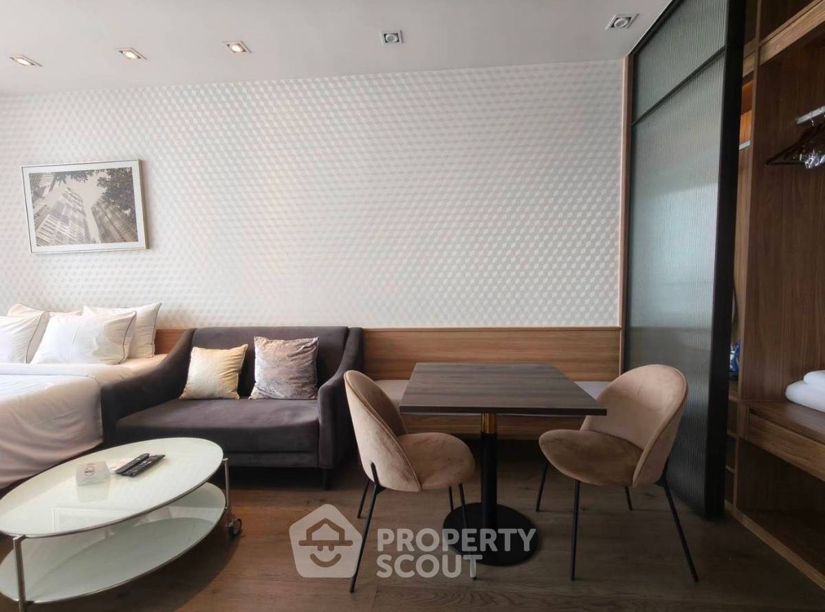 picture Studio Condo at Park Origin Phrom Phong near BTS Phrom Phong (ID 2899617) - 6/10