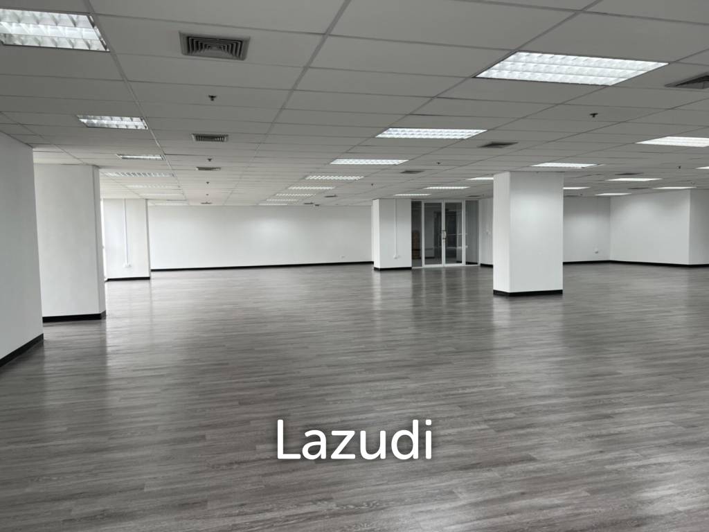 picture Ultra Luxury Office Space for Rent in Watthana Bangkok - 5/8