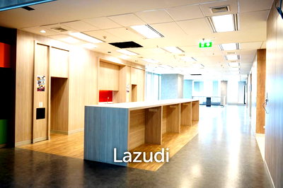 Office for rent Bangna Commercial College : Ultra Luxury Office Space for rent in Bangna