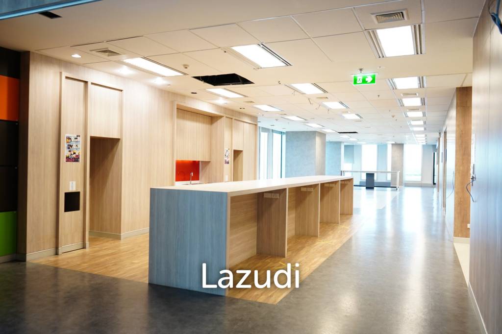 picture Ultra Luxury Office Space for rent in Bangna - 1/6