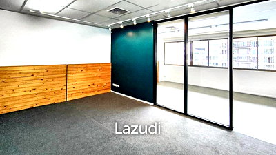 เช่าสำนักงาน รร.รักษาดินแดน ศูนย์การนักศึกษาวิชาทหาร : Premium Office Space in Huai Khwang, Bangkok
