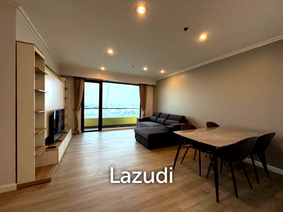 Condos for rent : 1 bedroom 1 bathroom condo 65 sqm. Baan Chao Praya for rent