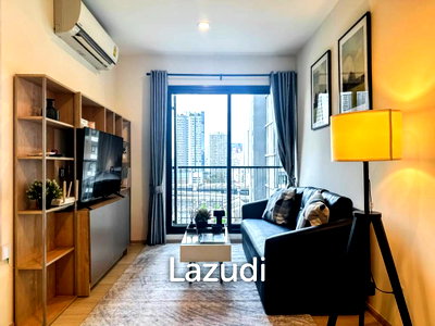 Condos for rent : 60 sqm Life Asoke 2 Bed Condo in Bang Kapi Huai Kwang Bangkok