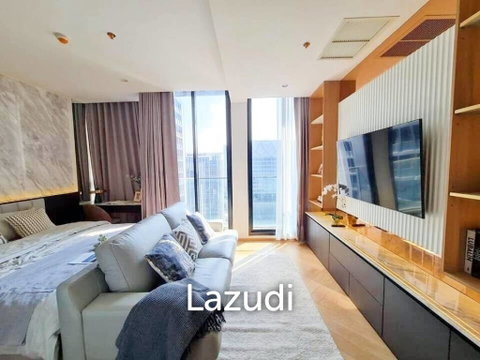 1 Bed 1 Bath 52 SQ.M Noble Ploenchit