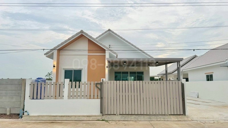 รูป ขายบ้านเดี่ยว มือหนึ่ง ชั้นเดียว 2 หลัง มบ.ศิวลักษม์กรีนวิลล์ คลองหลวง ขนาด 39.3 และ 40 ตรว 3นอน 2น้ำ ต่อเติมครบ พร้อมเข้าอยู่ - รูปที่ 1/8