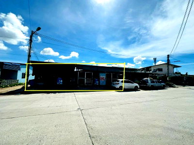 Land for sale Si Racha Post Center : Land with buildings located on the main road, Chak Kho - Nong Kham, Sriracha, Chonburi.