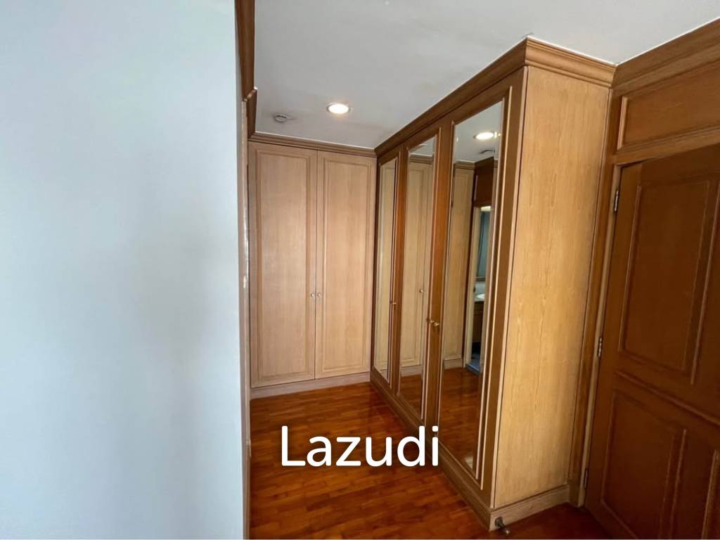 รูป 220 sqm high floor condo Sathorn Gardens Thung Mahamek Bangkok - รูปที่ 9/21