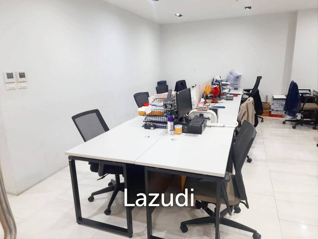 picture 100 SQ.M Office space for rent in Watthana - 5/8