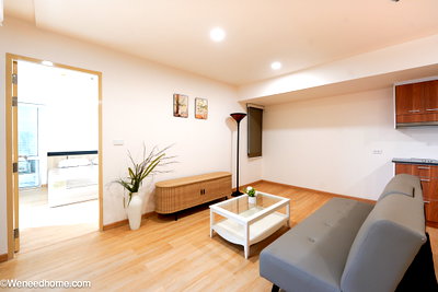Condos for sale : Sale My Resort Bangkok 46.4 sq m. 1 BR 1 bath corner unit newly renovated throughout beautiful high floor swimming pool view