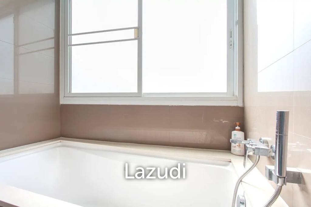 picture 2 Bed 2 Bath 160 SQ.M Richmond Hills Residence - 11/12