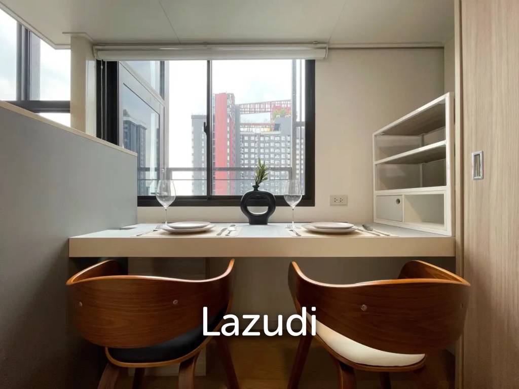 รูป 34 sqm high-floor condo at Chewathai Residence Asoke Makkasan Bangkok - รูปที่ 4/12