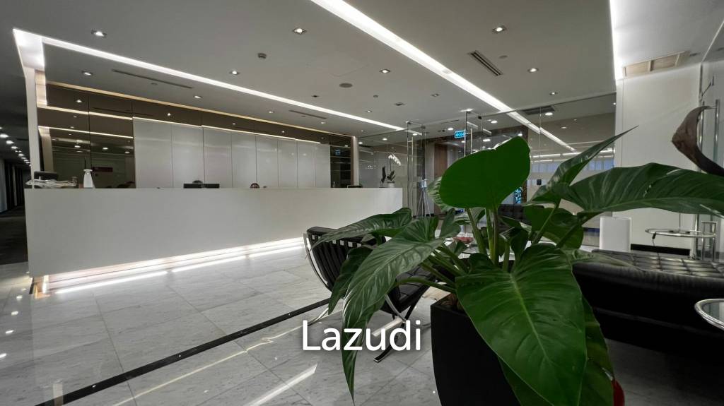 รูป Small serviced office in absolute premium location - รูปที่ 2/16